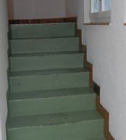 Treppe zum Wohnbereich